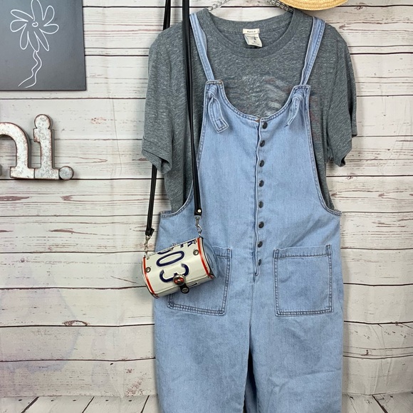 Handmade Handbags - Very unique New York City license plate crossbody